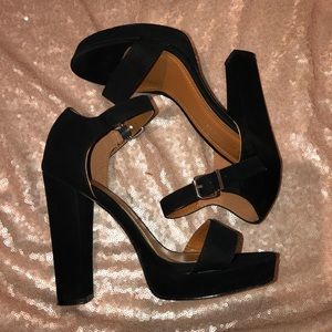 SHOW REPUBLIC LA | Black Heels